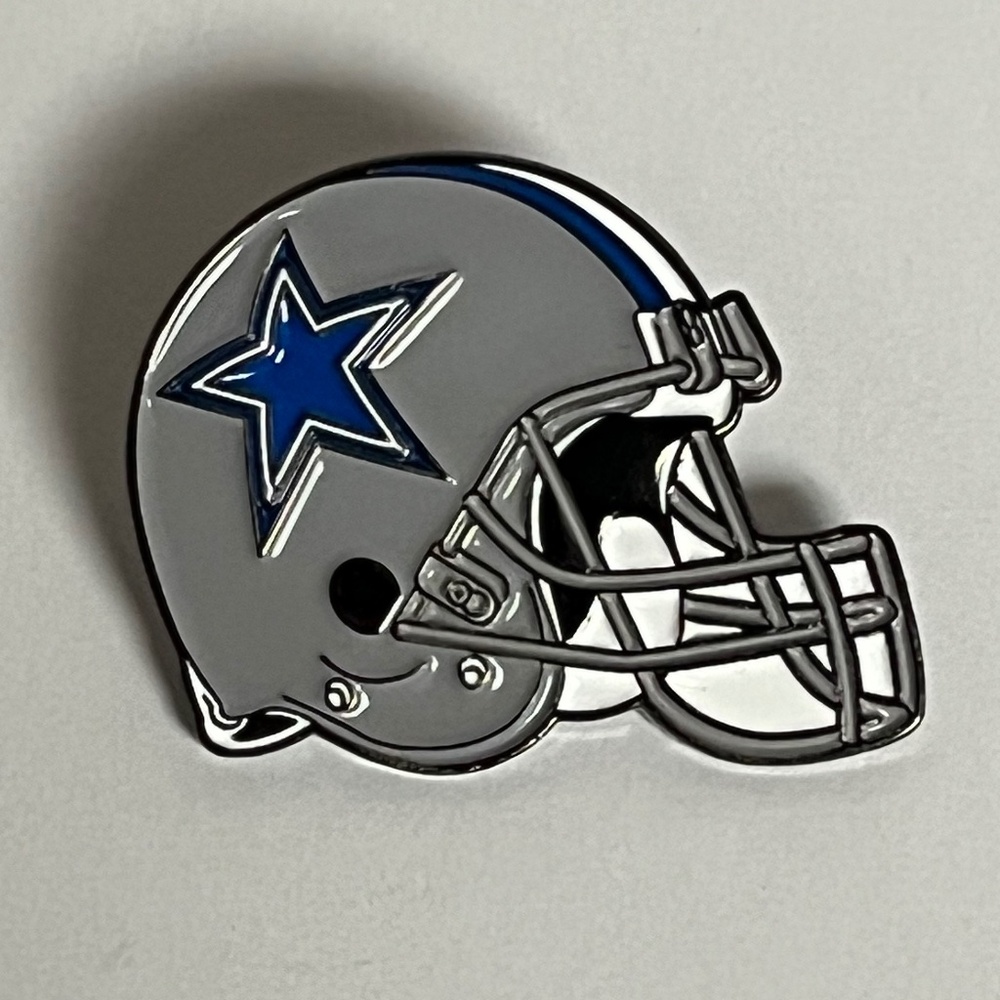 Dallas Cowboys Helmet Hat Pin Pins Streetwear Hats Bag Football Fitted New Era
